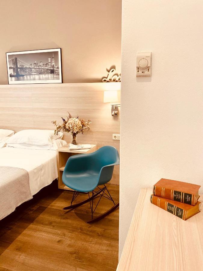 Hotel Carbonell Лянса Екстер'єр фото