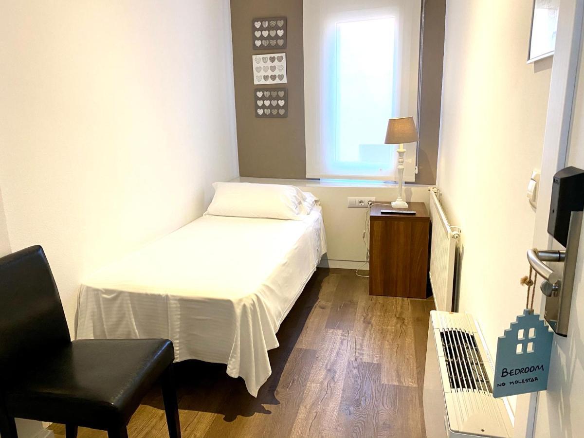 Hotel Carbonell Лянса Екстер'єр фото