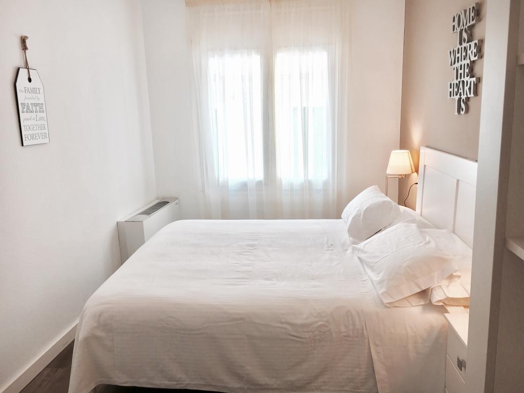 Hotel Carbonell Лянса Екстер'єр фото